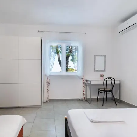Pavlov Baška Voda